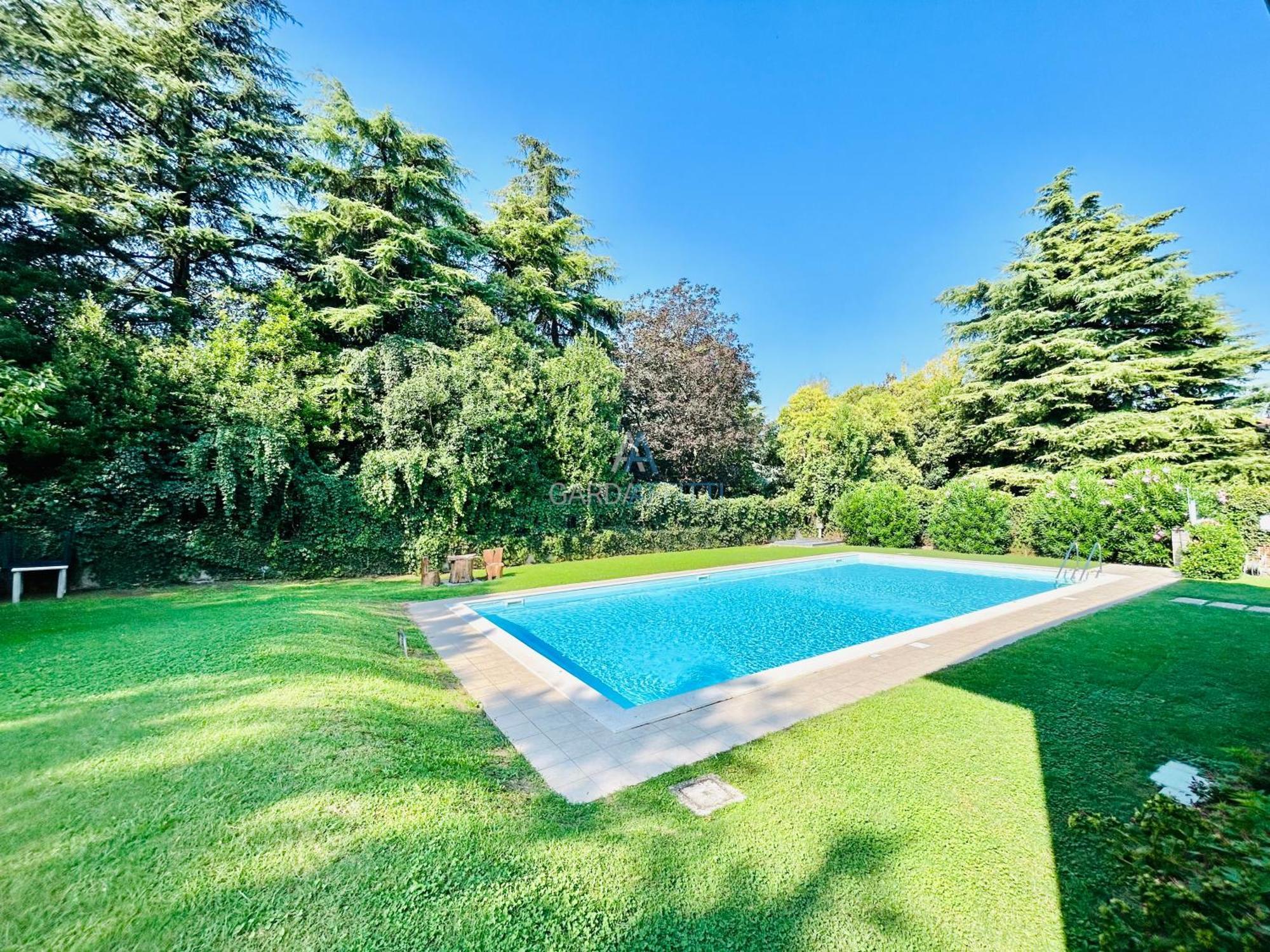 Hercules - Piscina - Vicino Al Centro Sportivo * Desenzano del Garda